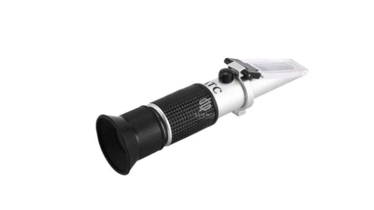 Refractometer Guide: Uses, Applications, Types & Limitations - Sciencelab limited 